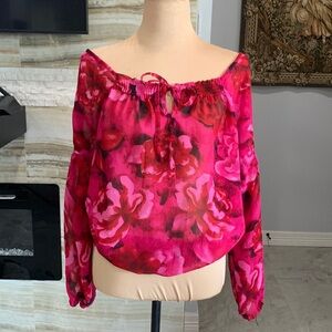 Kommotion NY Women’s Floral Off Shoulder‎ Peasant Style Blouse. Size S